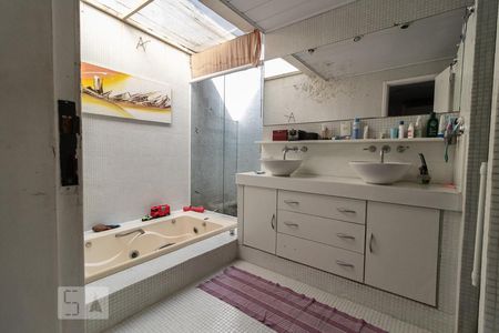 Banheiro da Suíte 1 de casa à venda com 4 quartos, 208m² em Quintino Bocaiuva, Rio de Janeiro