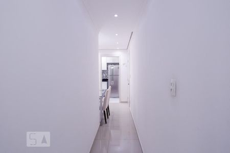 Corredor de apartamento para alugar com 2 quartos, 44m² em Água Branca, São Paulo