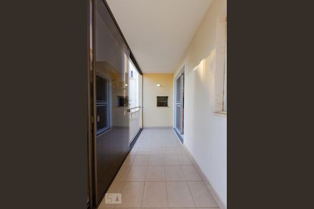 Varanda com Churrasqueira de apartamento para alugar com 2 quartos, 69m² em Humaitá, Porto Alegre