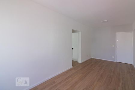 Sala de apartamento para alugar com 2 quartos, 64m² em Vila Olímpia, São Paulo