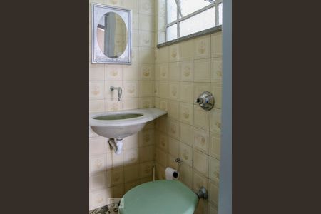 Lavabo de apartamento para alugar com 3 quartos, 130m² em Lourdes, Belo Horizonte