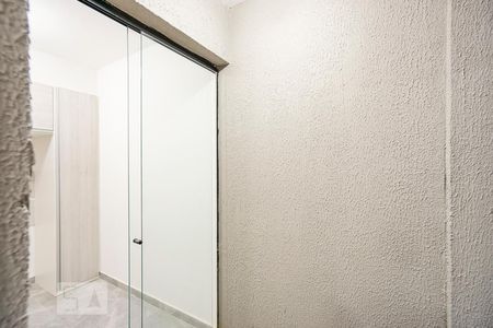 Vista quarto 01 de apartamento para alugar com 2 quartos, 40m² em Vila Antonina, São Paulo