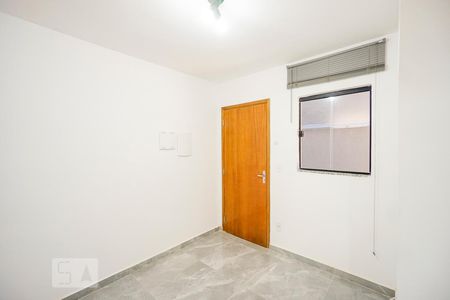 Sala de apartamento para alugar com 2 quartos, 40m² em Vila Antonina, São Paulo