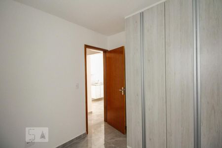Quarto 1 de apartamento para alugar com 2 quartos, 40m² em Vila Antonina, São Paulo