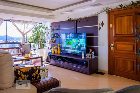 Sala de apartamento à venda com 3 quartos, 214m² em Marechal Rondon, Canoas