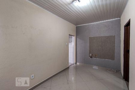 Sala de casa para alugar com 1 quarto, 110m² em Chácara Mafalda, São Paulo