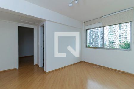 Sala de apartamento para alugar com 1 quarto, 40m² em Santo Amaro, São Paulo