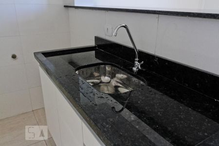 Cozinha de apartamento para alugar com 2 quartos, 40m² em Casa Verde, São Paulo