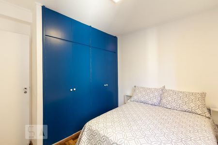 Quarto 1  de apartamento à venda com 2 quartos, 80m² em Itaim Bibi, São Paulo