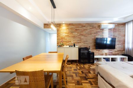 Sala de apartamento à venda com 2 quartos, 80m² em Itaim Bibi, São Paulo