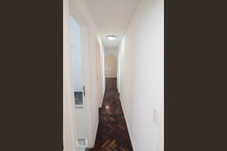 Corredor de apartamento à venda com 2 quartos, 58m² em Laranjeiras, Rio de Janeiro