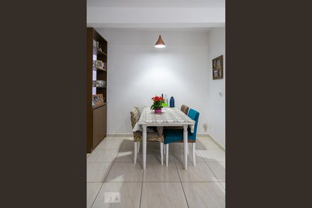 Sala de casa à venda com 4 quartos, 250m² em Bela Vista, São Paulo