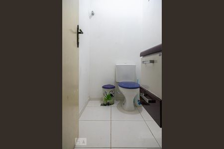 Lavabo 1 de casa à venda com 4 quartos, 250m² em Bela Vista, São Paulo