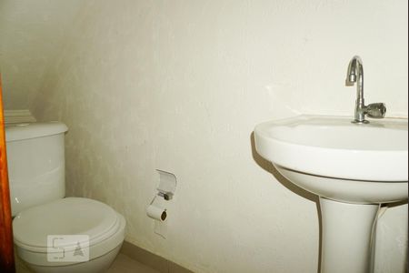 Lavabo de casa de condomínio para alugar com 2 quartos, 62m² em Penha de França, São Paulo