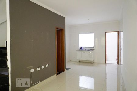 Sala/Cozinha de casa de condomínio para alugar com 2 quartos, 62m² em Penha de França, São Paulo
