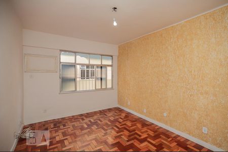 Apartamento à venda com 70m², 2 quartos e 1 vagaSala