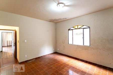 Sala de casa à venda com 6 quartos, 550m² em Ouro Preto, Belo Horizonte