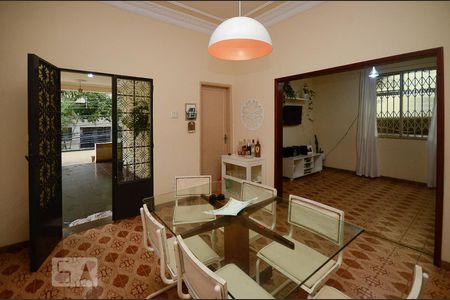 Sala de casa para alugar com 5 quartos, 450m² em Boa Viagem, Niterói