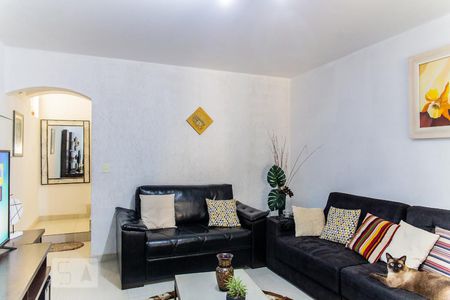 Sala de casa para alugar com 5 quartos, 204m² em Parque Jaçatuba, Santo André