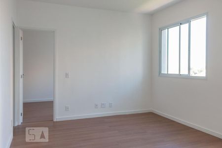 Sala de apartamento para alugar com 1 quarto, 46m² em Jardim Tupanci, Barueri