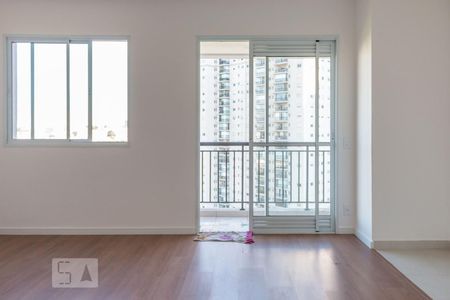 Sala de apartamento para alugar com 1 quarto, 46m² em Jardim Tupanci, Barueri