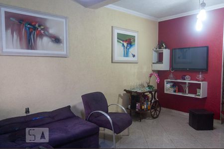 Sala de casa à venda com 3 quartos, 200m² em Parque São Lucas, São Paulo