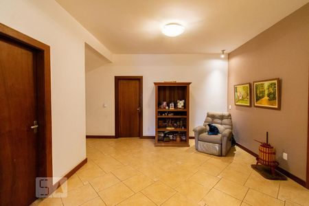 Sala de casa de condomínio à venda com 4 quartos, 250m² em Jacarepaguá, Rio de Janeiro