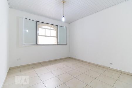 Quarto 1 de casa para alugar com 2 quartos, 90m² em Vila Firmiano Pinto, São Paulo