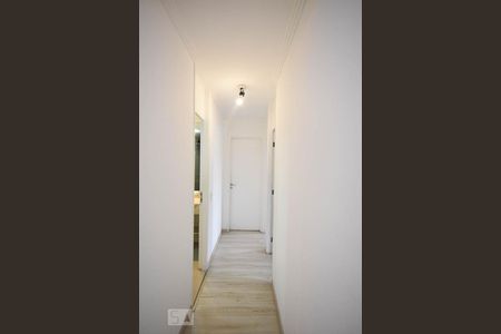 Corredor de apartamento à venda com 3 quartos, 64m² em Jardim Vazani, São Paulo