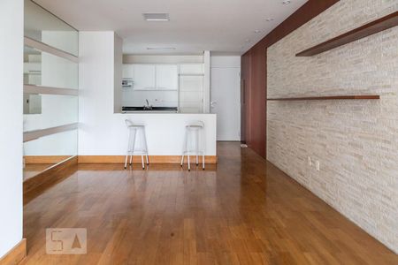 Sala de apartamento à venda com 2 quartos, 90m² em Vila Olímpia, São Paulo