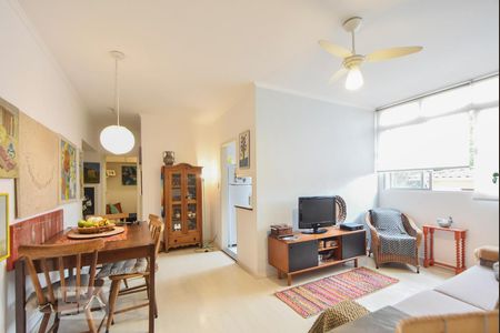 Sala de apartamento para alugar com 2 quartos, 85m² em Santo Amaro, São Paulo