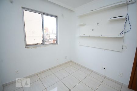 Quarto 1 de apartamento para alugar com 2 quartos, 49m² em Samambaia Sul (samambaia), Brasília