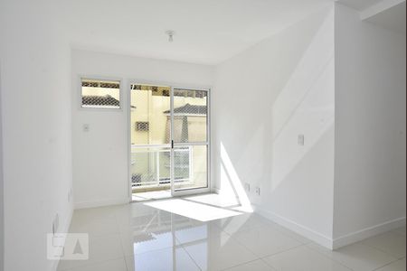 Sala de apartamento à venda com 2 quartos, 51m² em Pechincha, Rio de Janeiro