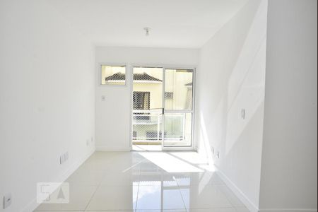 Sala de apartamento à venda com 2 quartos, 51m² em Pechincha, Rio de Janeiro