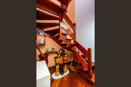 Escada de casa à venda com 4 quartos, 300m² em Jardim Marek, Santo André