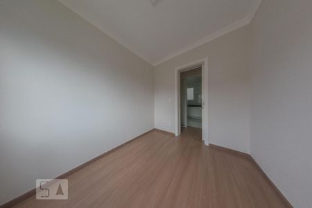 Quarto 1 de apartamento para alugar com 3 quartos, 82m² em Cidade Industrial, Curitiba