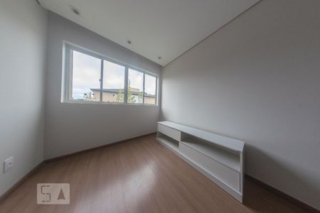 Sala de apartamento para alugar com 3 quartos, 82m² em Cidade Industrial, Curitiba