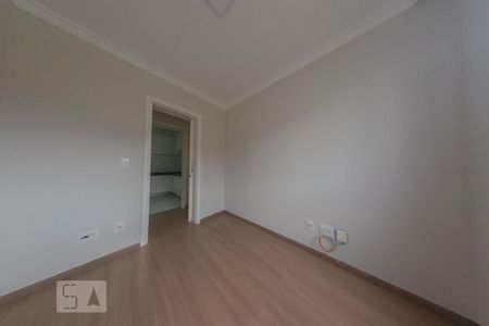 Quarto 1 de apartamento para alugar com 3 quartos, 82m² em Cidade Industrial, Curitiba