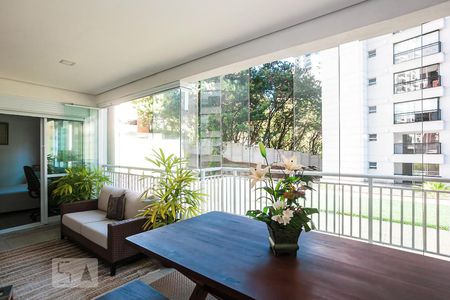 Varanda de apartamento à venda com 3 quartos, 103m² em Vila Suzana, São Paulo