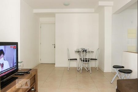 Sala de apartamento para alugar com 2 quartos, 65m² em Recreio dos Bandeirantes, Rio de Janeiro