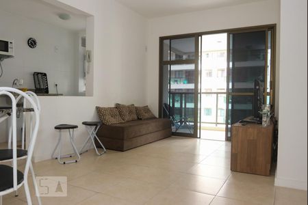 Sala de apartamento para alugar com 2 quartos, 65m² em Recreio dos Bandeirantes, Rio de Janeiro