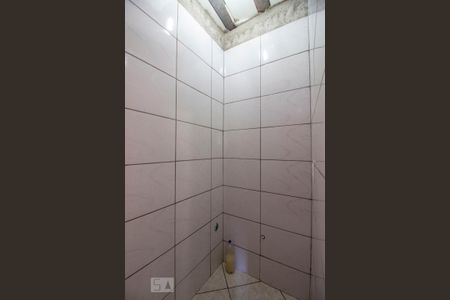 Banheiro de Serviço de casa à venda com 4 quartos, 600m² em Chácaras Santa Martha, Várzea Paulista