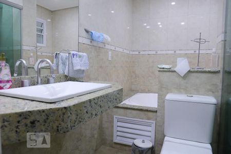 Banheiro 1 de apartamento à venda com 2 quartos, 140m² em Vila Antonieta, São Bernardo do Campo