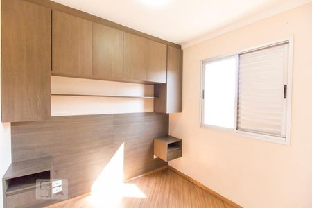 Quarto 2 de apartamento para alugar com 2 quartos, 49m² em Vila Arcádia, São Paulo