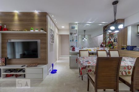 Sala de TV de apartamento à venda com 3 quartos, 87m² em Jardim Tupanci, Barueri