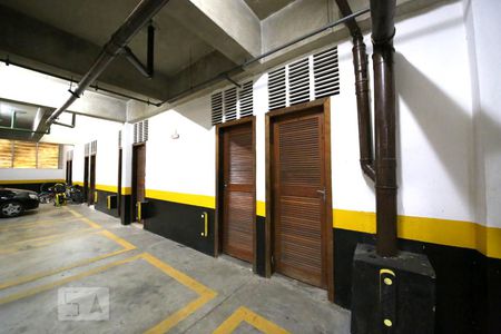 Depósito de apartamento à venda com 4 quartos, 190m² em  Jardim Umuarama, São Paulo