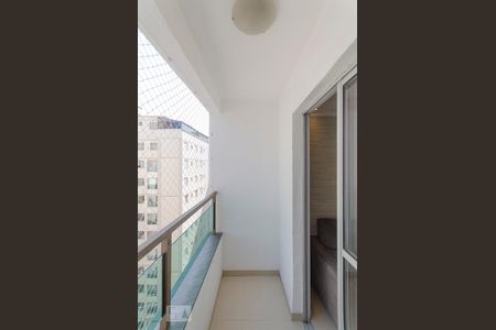 Sacada Sala de apartamento à venda com 2 quartos, 42m² em Jardim Santa Teresinha, São Paulo