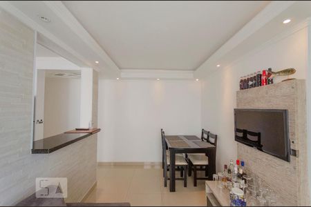 Sala de apartamento à venda com 2 quartos, 42m² em Jardim Santa Teresinha, São Paulo