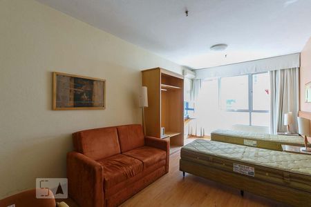 Apartamento à venda com 31m², 1 quarto e sem vagaSala/Quarto