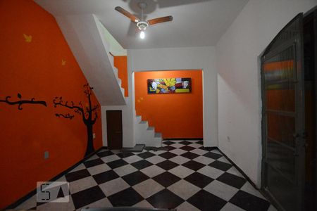 Sala de casa à venda com 2 quartos, 70m² em Vila da Penha, Rio de Janeiro